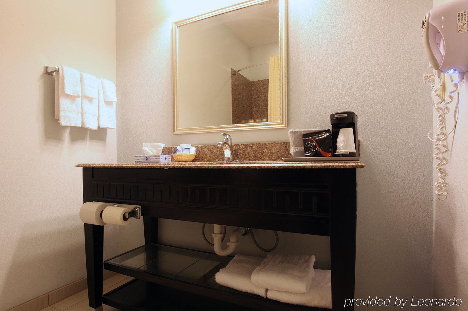 Americas Best Value Inn Sulphur Cameră foto